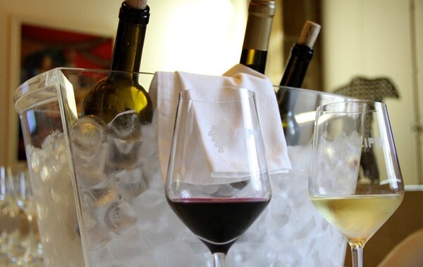 Sommeliers 1 600 380